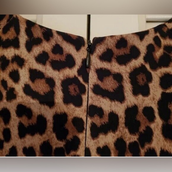 Micheal Micheal Kors Leopard Dress With Gold Hardware. P2P-21-23”. - Picture 2 of 8